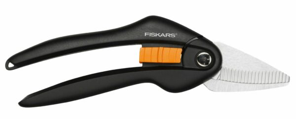 Ножницы универсальные FISKARS Single Step (111280) купить в сети строительных магазинов Мастак