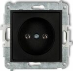 Розетка скрытая KARLIK Mini черный матовый (12MGP-1) купить в сети строительных магазинов Мастак