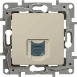 Розетка компьютерная 1хRJ-45 UTP CAT5E LEGRAND Etika слоновая кость (672341) купить в сети строительных магазинов Мастак